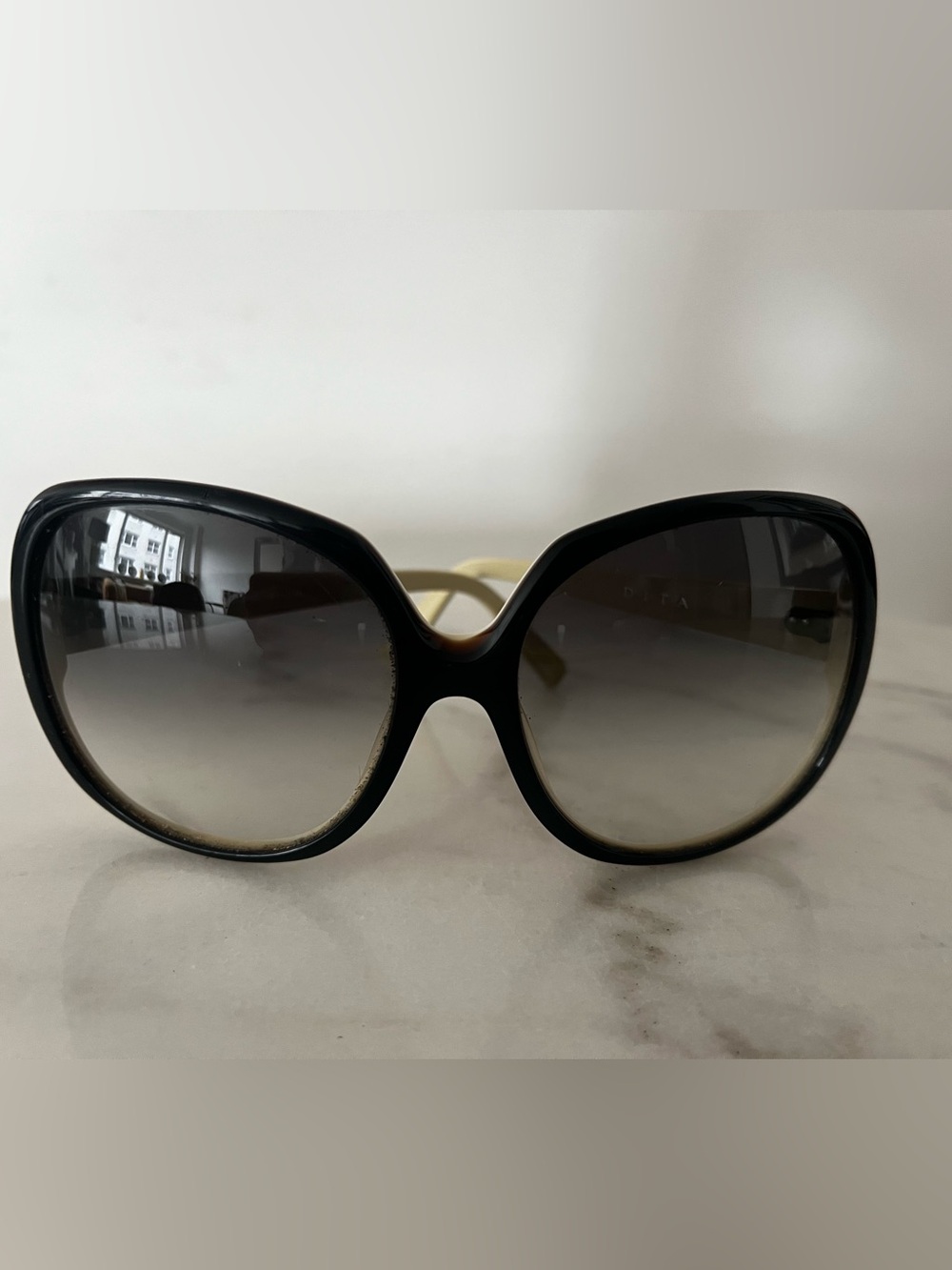 DITA Supa Dupa oversized round sunglasses black and cream